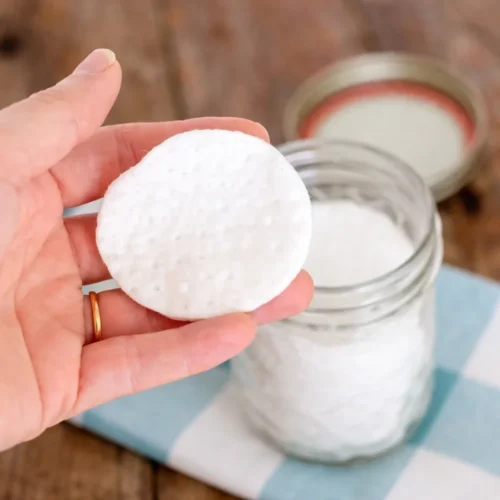 Homemade DIY makeup remover wipes recipe with natural ingredients.